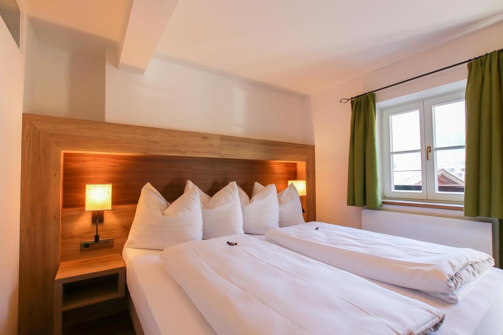 Hotel - Wirts'Haus "Zum Schweizer" Lofer Dış mekan fotoğraf
